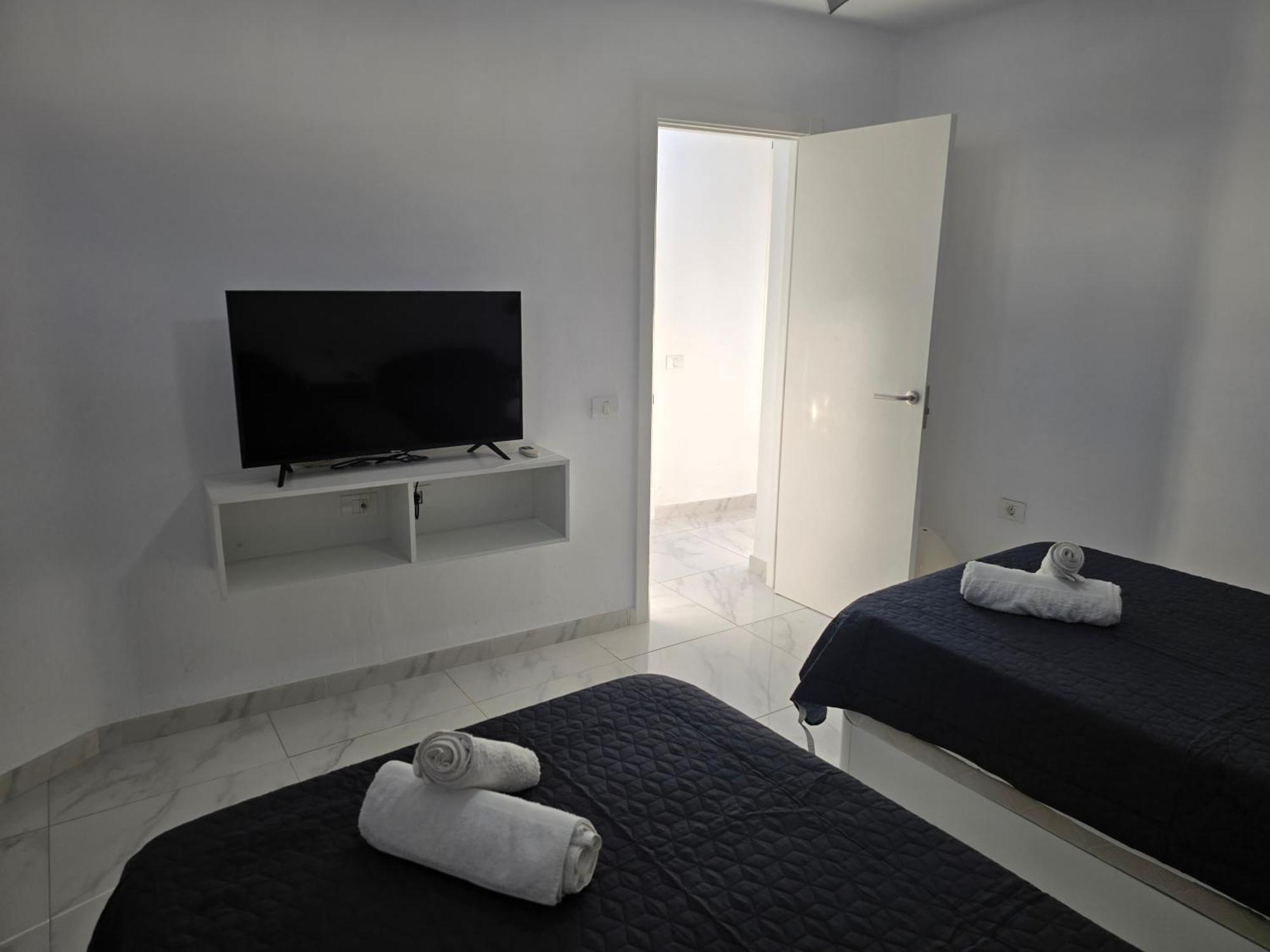 Aqua Sun Los Geranios By Helloapartments Costa Adeje  Exteriér fotografie